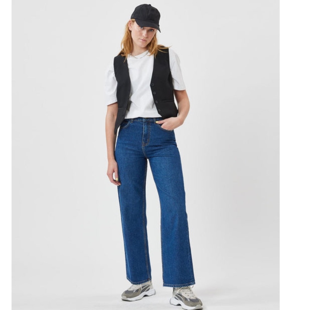 BNWT Minimum Kimaja Jeans Size 25